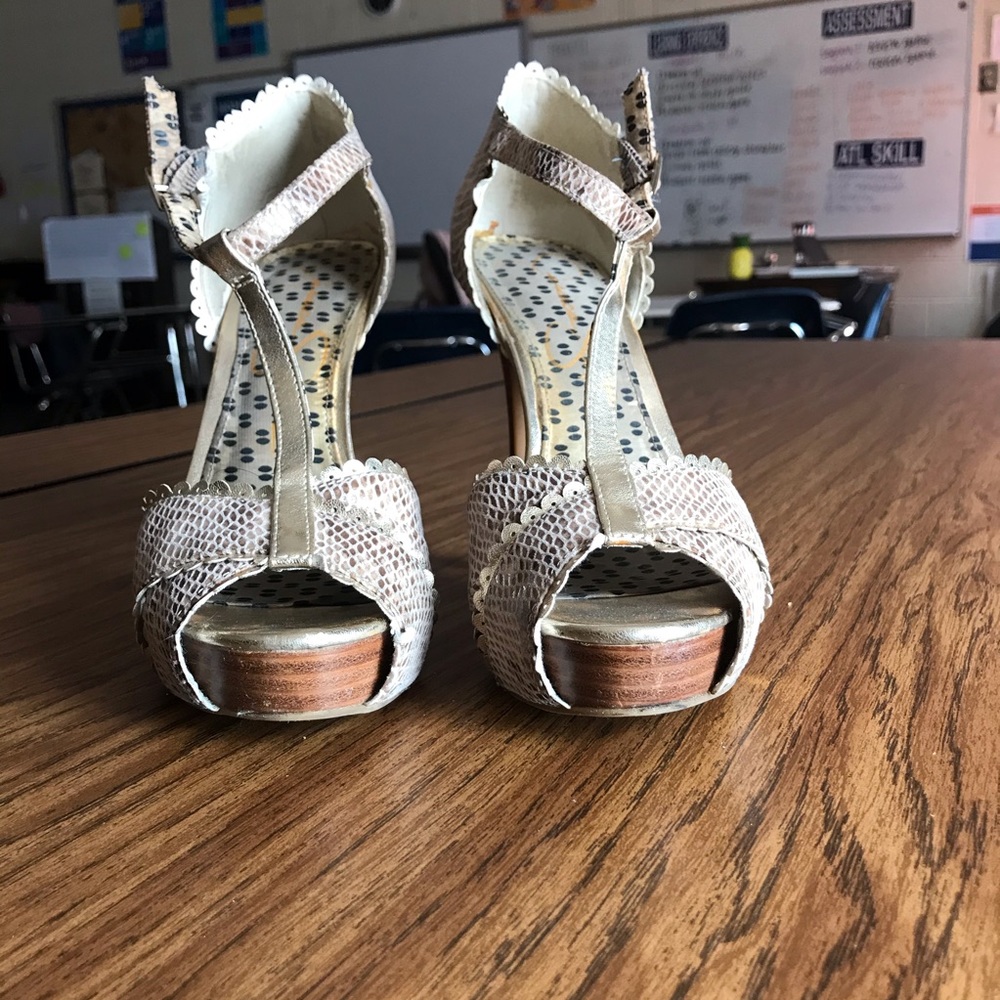 Jessica Simpson Peep Toe Pumps